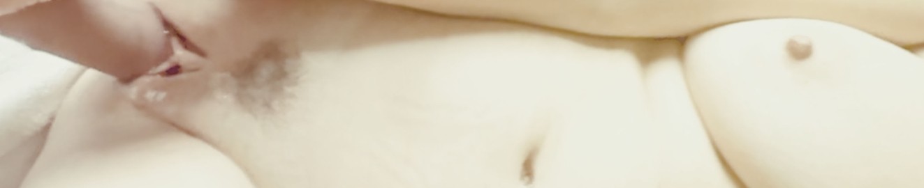 NaughtyMILFNxtDoor