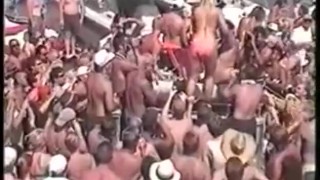 Girls Going Crazy 02 - Part 1