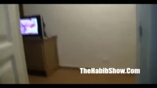 Tanned sexy domincan hoe sucks a dick