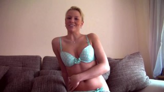 BibiXXX - DP mit Dildo und Schwanz!