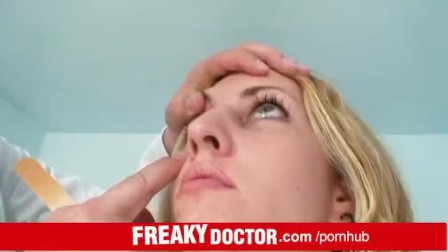 Great pussy close-ups during teen Sam pussy check-up
