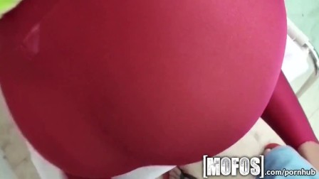 Mofos - Hot latina in sexy spandex