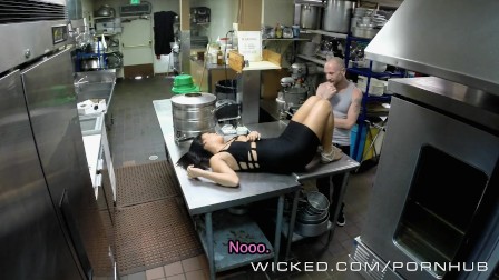 Wicked - Gianna Nicole fucks her boss in the kitchen