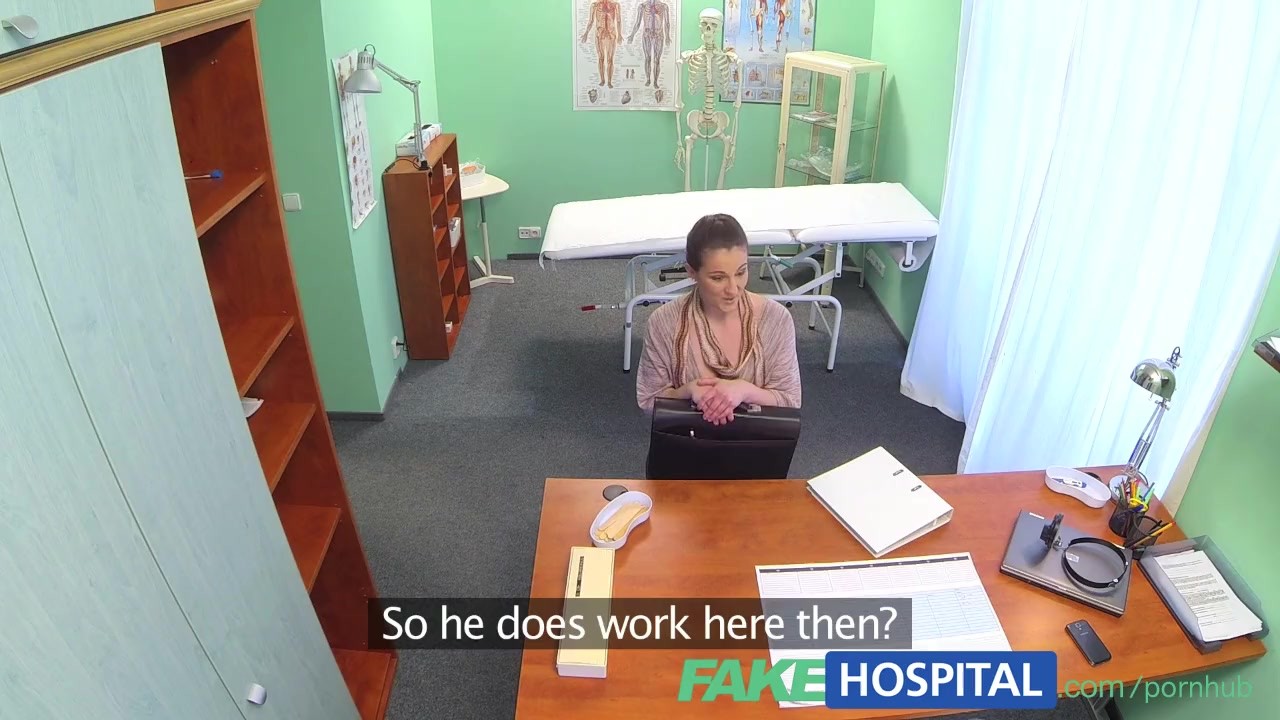 Preview 1 of Fakehospital Horny Saleswoman Strikes A Deal With The Dirty Doctor
