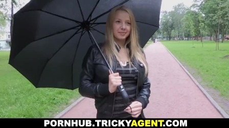 Tricky Agent - Sex casting for blonde teeny