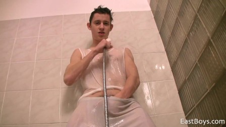 Cute Boy - Jerking in the Shower