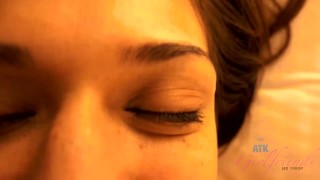 One date with Sara Luvv is all it takes for a creampie