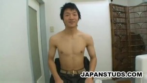 Ryoji Tomita: Charming JAV Boy Jerking On Cam