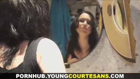 Young Courtesans - Cum on my sexy tattoo!