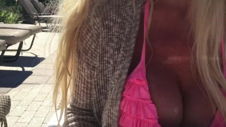 BIG TITS Kelley Cabbana Exposed at "OMNI RESORT" Public Hottub