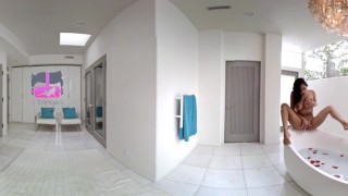 VR Bangers - [360°VR] Hot Brazilian Chick Rubbing her WET PUSSY in The Tub