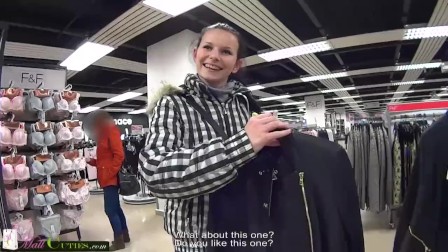 Two girls on public have sex for shopping free