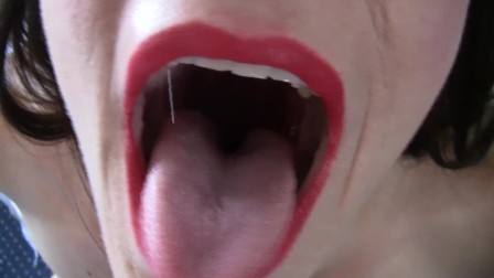 Deep Throat with lipstick