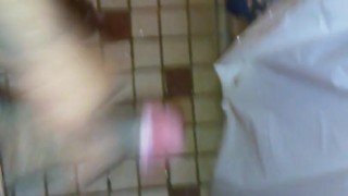 Masturbación en el baño