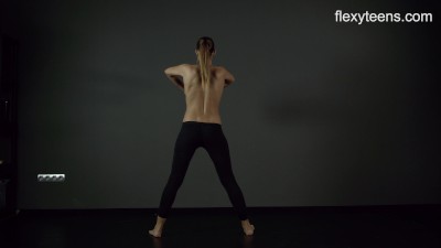 Preview 6 of Flexyteens - Zina Shows Flexible Nude Body