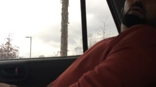 Man Jerking Off In Back Of Uber While Waiting