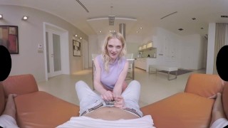Incredible VR Performance By Outstanding British Blonde Carly Rae