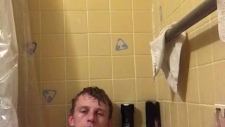 Twink tub time