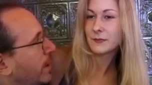 Young retro czech babe facialized by oldguy