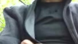 Jerking and sketching in the public park