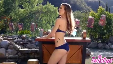 Twistys- Cafe Del Mar, Sexy solo teen Stefanie Joy masturbates