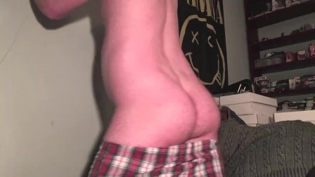 Ass in your face Cumshow! Butt shaking in boxers/Cumming in my hand!