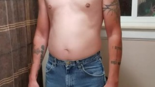 Hot guy pissing his jeans!
