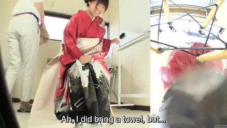 Subtitled Japanese kimono pee desperation failure in hd