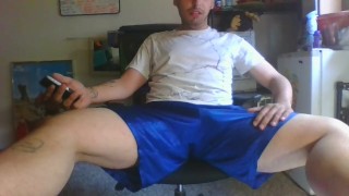 Big dick hunk enjoys jerking off after getting fucked