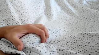 Horny morning - Jerking off in bed