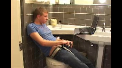 Josh Myers School Bathroom Jerking - Huge Cumshot