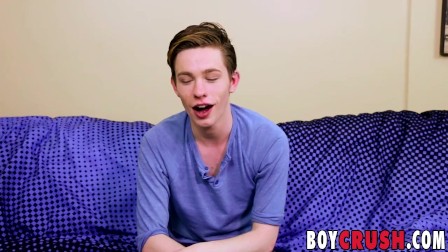 Hot twink Nico Michaelson shows his special skills