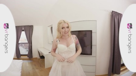 VR PORN - HOT BRIDESMAID FUCK BEFORE WEDDING