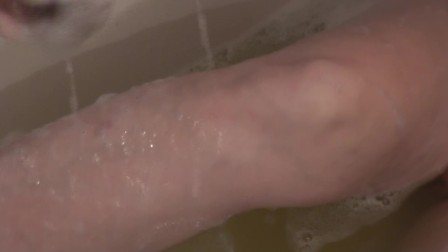 Suds on pussy. Suds on boobs Feet Toes Arms Fingers. Big tits blonde beauty