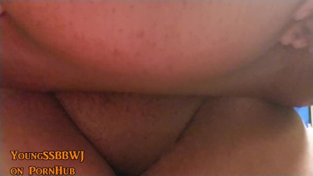 HOT! ebony SSBBW fingering belly button, lifts, jiggles and rubs belly!