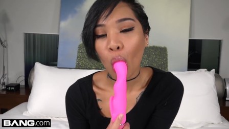Honey Gold petite blasian babe quivers and cums
