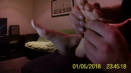 FOTJOBBZONE - He massage my natural beautiful feet after pedicure