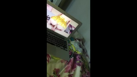 teen uses makeup brush and anal plug to fuck her holes while watching porn