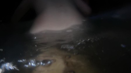 Hot Jacuzzi Games: girl Round Ass Pounding Pussy Fingering & Fucking