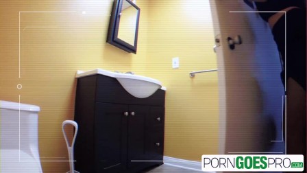 PornGoesPro - Nikki Benz suck and fuck a big dick, big booty & big boobs