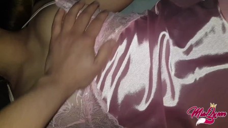 18 Years Old Babe fucked and filmed with a Phone at Midnight - MiaQueen