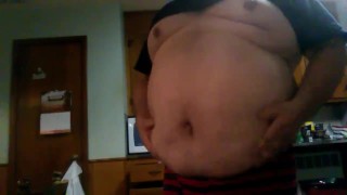 Belly play after a meal
