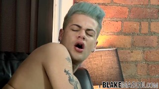 Ass fuckers Mickey Taylor and Leo-Rex Bunny show off tattoos