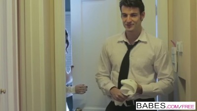 Babes - Office Obsession - Jay Smooth and Noelle Easton - Soaked to the Bon