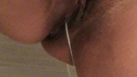 Dripping Creampie in shower_peeing in shower