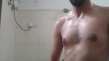 Solo Masturbation while bathing