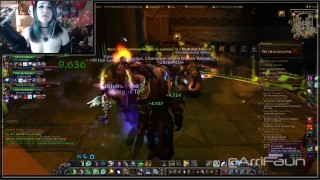 World of Warcraft Gamer Girl Does Her Best to Heal while Cumming