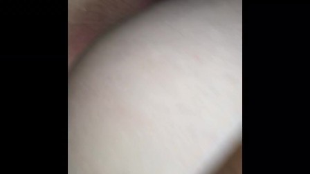 Quickie creampie while playing pubg mobile