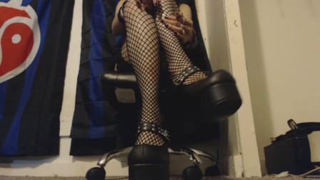 Goth Takes off Fishnet Stockings and Heels and Gives Footjob POV Toy