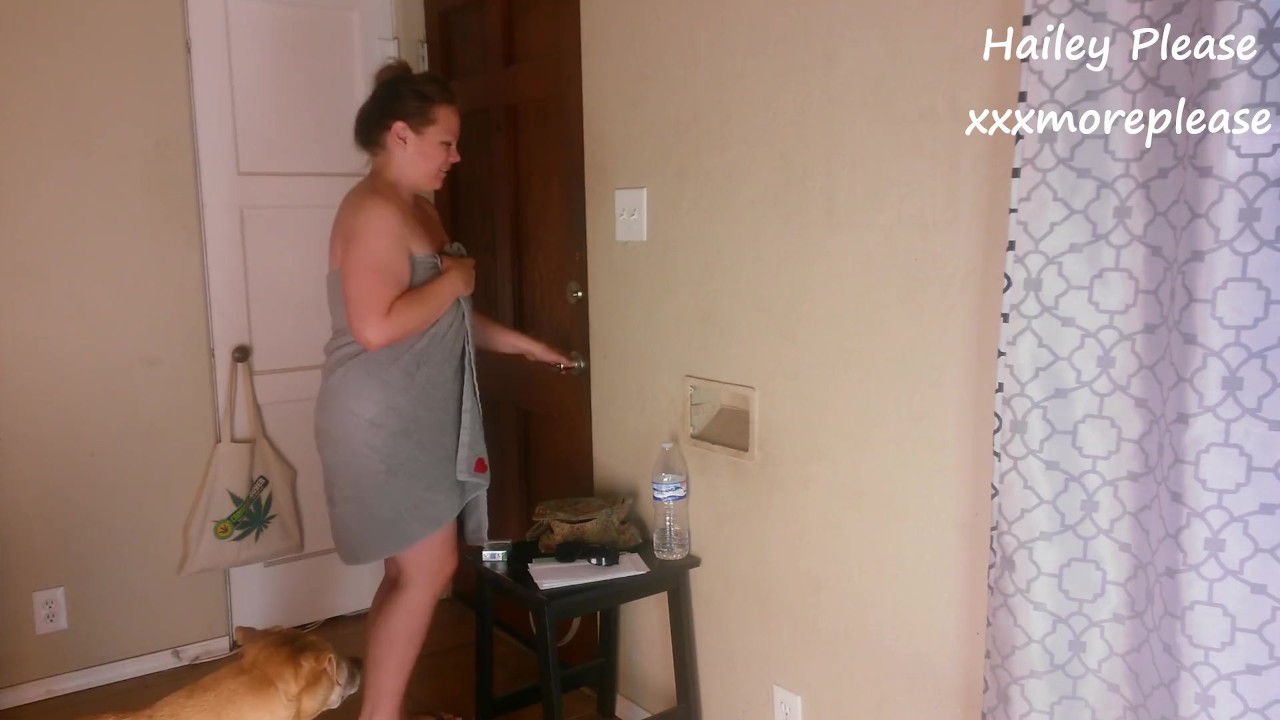 Towel Drop In Front Of Son Video - Hailey Please Drops Her Towel for the Chinese Food Delivery Guy! Porn Videos  - Tube8